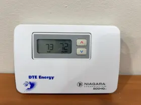 N9195 Niagara Conservation Eco-iq 5-2 Programmable Thermostat
