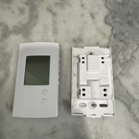 Oth3600p-ga Ouellet Non Programmable Electronic Thermostat - Used