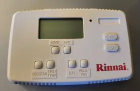 2v781894 Rinnai Programmable Thermostat 2h/1c Heat Pump