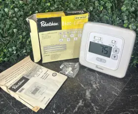 8400-1 Robert Shaw Robertshaw Digital Thermostat 1 Heat Cool Heating Cooling Openbox