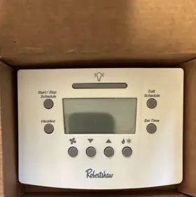 120-582b Robertshaw Programmable Digital Thermostat Push Button Wall-mounted