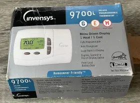 C9700i Robertshaw C9700 Deluxe Programmable Thermostat 1 Heat/cool