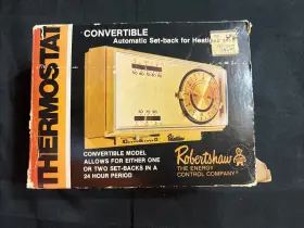 T30-1041 Robertshaw Automatic Set-back Heating Thermostat - New