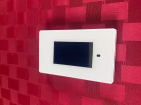 Cli-w210w-01 Savant Smart Thermostat