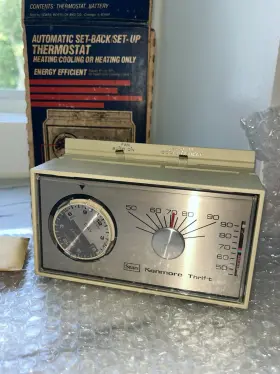 9101 Sears Vintage Thermostat 42 Auto Set Back / Up Nos