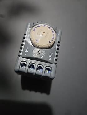Seifert 301511 24v Dc Electronic Thermostat