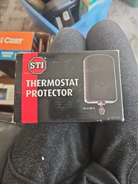Sti-9100 Sti 662950910015 Brand New Lockable Thermostat Protector Black