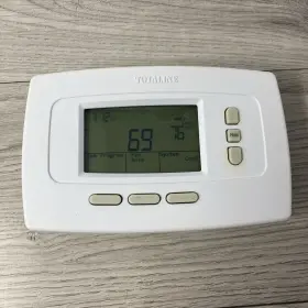 Th6220d1093 Totaline Smart Programmable 2h/2c Thermostat P330-1220 With Batteries