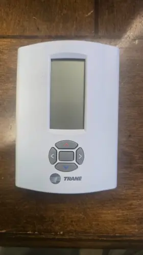 X13511537 Trane 3h/2c Programmable Thermostats