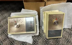 If56-301 White-rodgers Two Vintage New Rogers Thermostats Non Digital