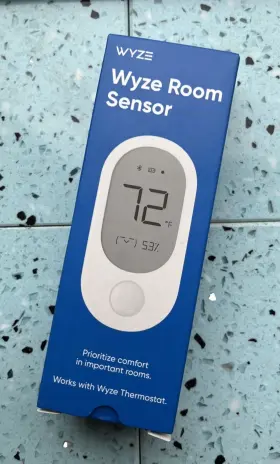 Wyze 850025015325 3-in-1 Digital Room Sensor For Smart Thermostat