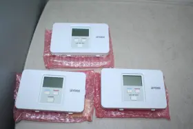 S1-theu21p7y York 3 Programmable Thermostat