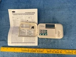 Carrier TSTATCCPRH01-B 7 Day Programmable Thermostat Thermidistat Control Used. Price: $79.99.