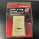 Honeywell Home CT40A Manual Economy Low Voltage Thermostat New In Package. Price: $36.99.