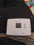 Honeywell Home Heating And Cooling Push Buttons Thermostat RTH1111B1016 Used. Price: $15.00.