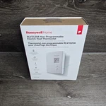 Honeywell RLV3120A 1005 Non-programmable Heat Only Triac Line Volt Thermostat Open. Price: $19.43.