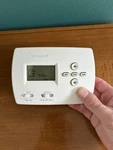 Honeywell 4000 TH4110D1007 Programmable Digital Thermostat 1H/1C Tested Used. Price: $49.99.