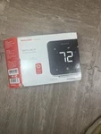 Honeywell D6 Wi-fi Ductless Controller Programmable Thermostat New Open Box. Price: $15.00.