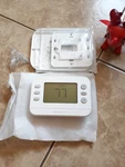 Honeywell Home TH2110U4004 Focuspro P200 1H/1C Programmable Thermostat-brand New Open. Price: $14.95.