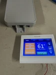 Honeywell THX9421R5021WW Prestige Redlink Thermostat And THM5421R Eim Fast Ship Used. Price: $150.00.