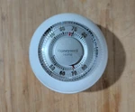 Honeywell Home CT87K4446 Round Heat Only Manual Thermostat Used. Price: $14.00.
