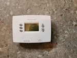 Honeywell Rthl 2310B 1008 Digital Programmable Thermostat Used. Price: $17.99.