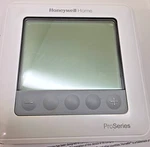 Honeywell T5 Wifi Smart Touchscreen Thermostat Display, Alexa & Google Assist Used. Price: $39.99.