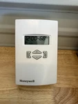 Honeywell CT1950A 7-DAY Programmable (white) Thermostat Heat Used. Price: $45.00.