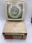 Nos Robertshaw CM260 34-517-622 Room Thermostat Beige Open. Price: $50.00.