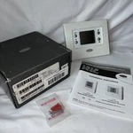 Carrier Comfort Series Non-programmable Thermostat 24V TC-NAC01 Used. Price: $60.00.