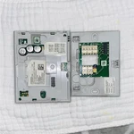 Honeywell THX9001R5029 Programmable Touchscreen Thermostat Silver Wall-mounted Used. Price: $30.00.