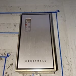 Honeywell Proportioning Thermostat T92B1075, New/old Stock. Price: $56.25.