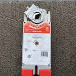 Honeywell Direct Coupled Actuator MS8120 1007 175 Lb Position 24 Vac New. Price: $199.00.