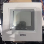 Bryant Legacy Thermostat Programmable T2-PAC01 White Weekend/weekday Scheduling Used. Price: $109.99.