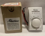 Robertshaw Line Voltage Thermostat With Thermometer. Item 802 Model M602-25 Open. Price: $28.00.