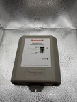 Honeywell W8150A1001 Air Ventilation Control 24 Vac 0.6 Used. Price: $60.00.