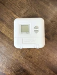 Honeywell T8400C 1024 Thermostat System Heating Cooling Standard Controller Used. Price: $52.85.