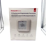 Honeywell Home RTH8560D1002/E T5 Touchscreen 7-DAY Programmable Thermostat New. Price: $72.00.