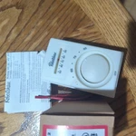 Robertshaw Single Pole Line Voltage Thermostat M602-25 120/240V New. Price: $30.00.