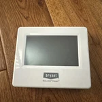 Bryant Evolution Connex Thermostat White SYSTXBBECN01-A Head Unit Only -no Mount Used. Price: $49.97.