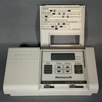 Honeywell T8112D1005 5-2 Day Programable Thermostat White 32002418-001 Used. Price: $39.99.