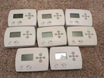 Honeywell 4000 TH4110D1007 Programmable Thermostat 1H/1C Electric Gas Tested Used. Price: $89.99.