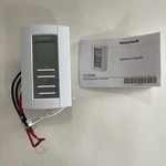 Honeywell TL7235A1003 Line Volt Non-programmable Digital Thermostat E27 Used. Price: $25.00.