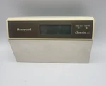 Honeywell Chronotherm Iii Programable Thermostat T8600C1212 Used. Price: $45.55.